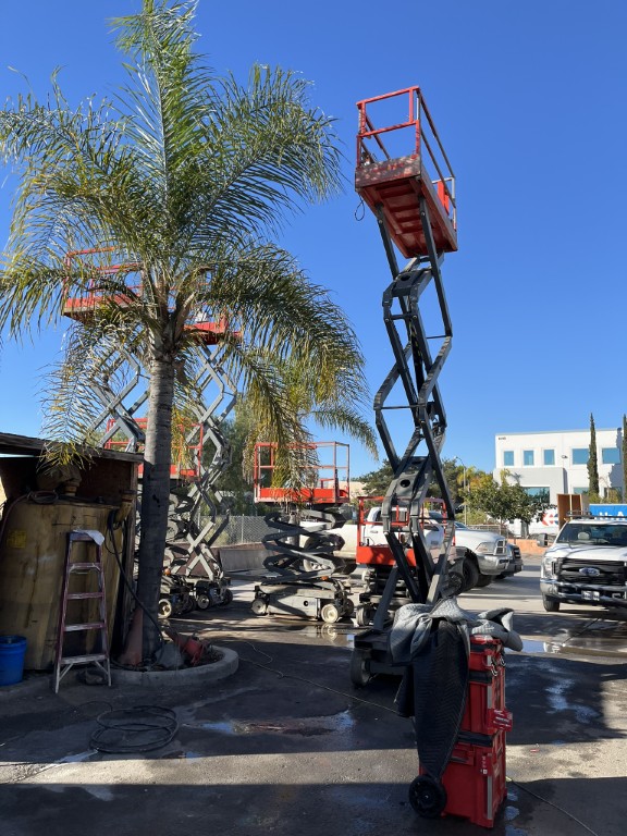 Fleet appearance restoration on a commercial box truck