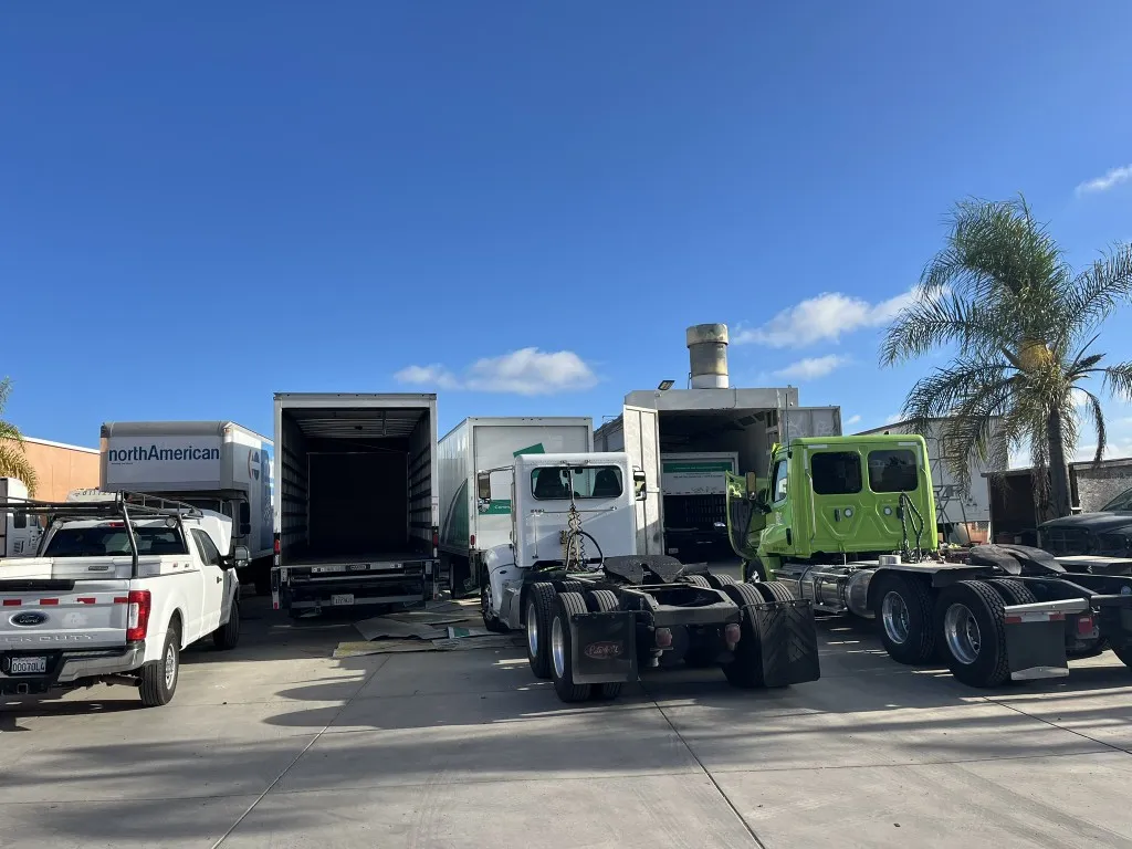 HD Truck Body fleet collision center in San Diego